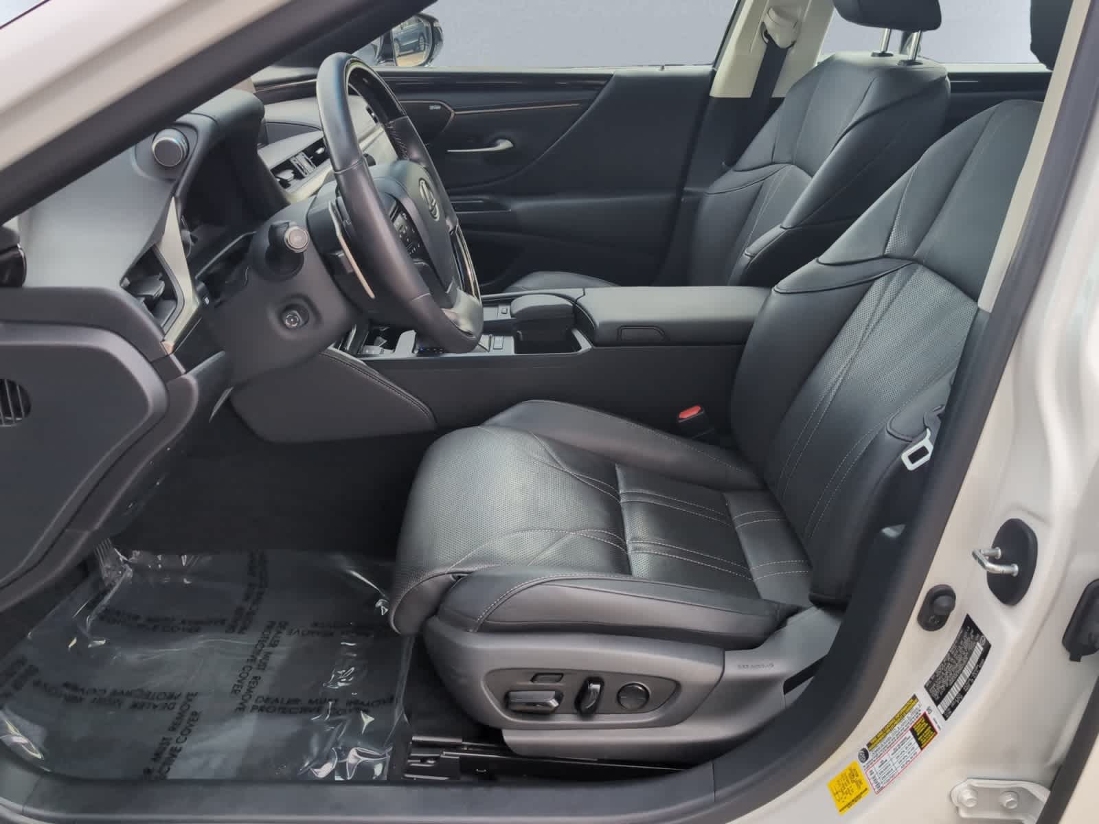 used 2021 Lexus ES 300h car, priced at $32,998