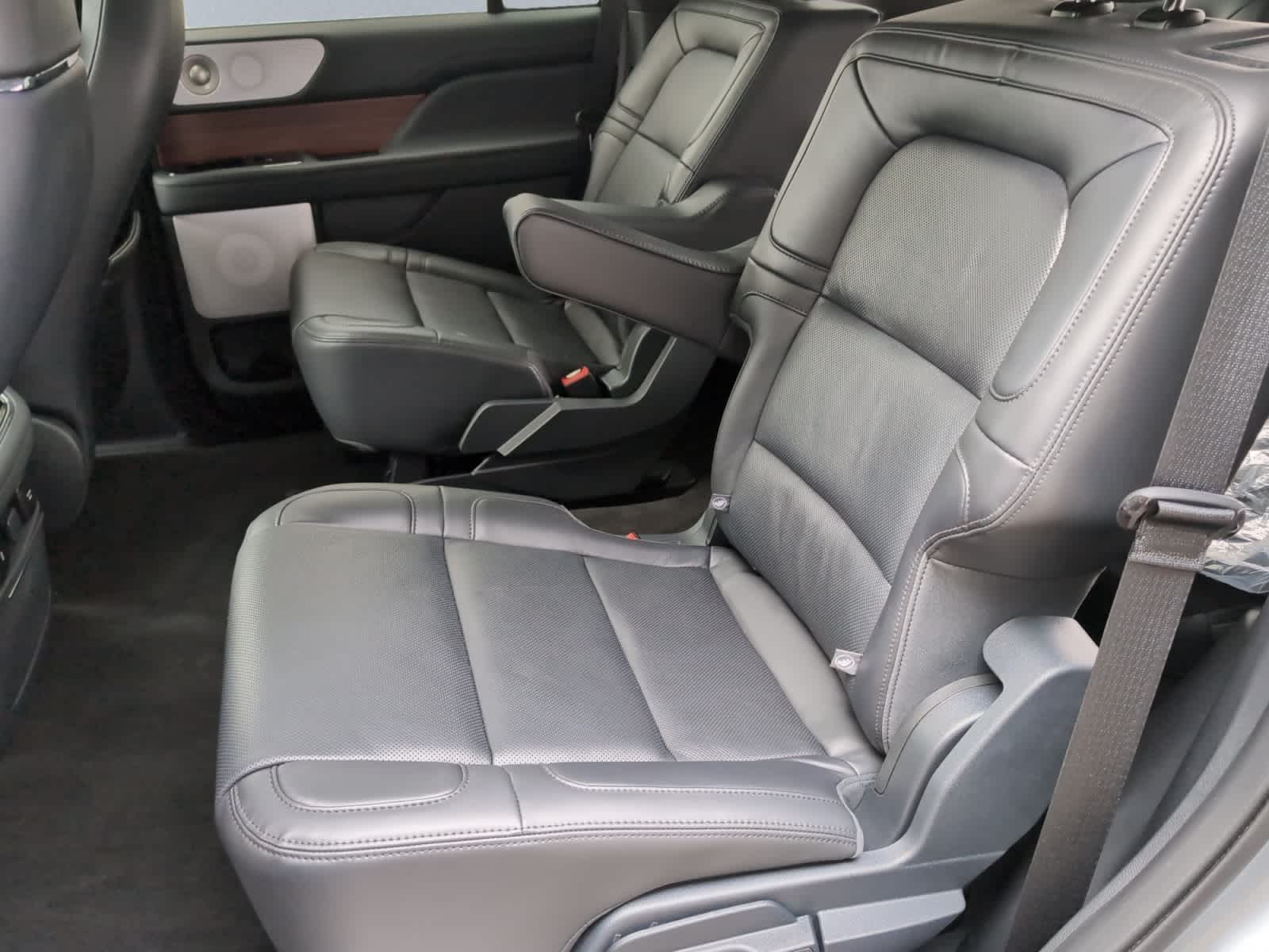 used 2024 Lincoln Navigator car, priced at $84,825