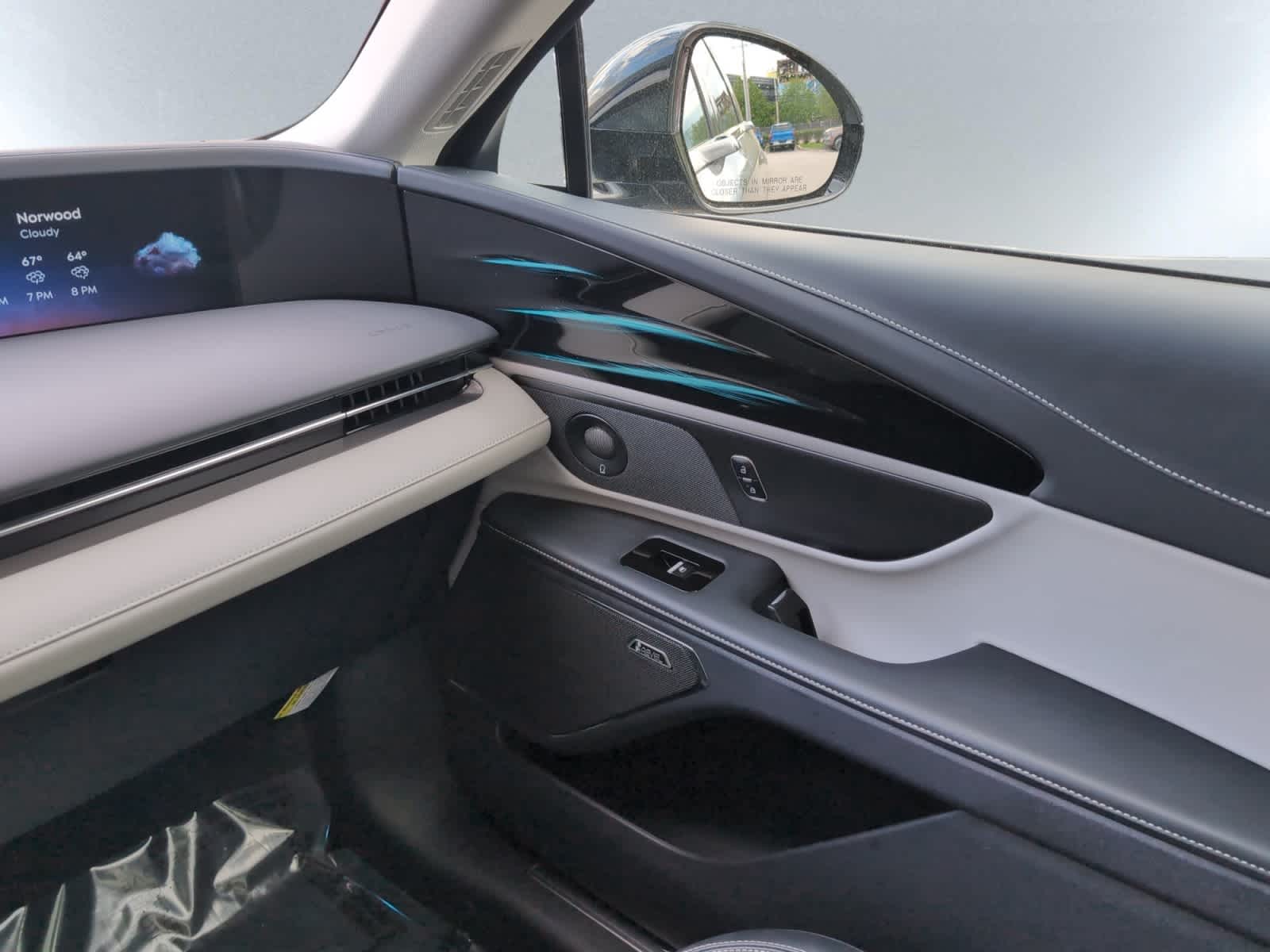 used 2025 Lincoln Nautilus car, priced at $61,898