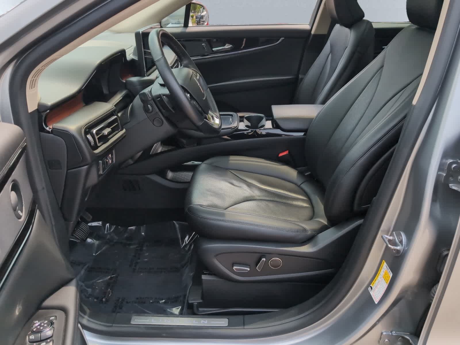 used 2022 Lincoln Nautilus car, priced at $38,998