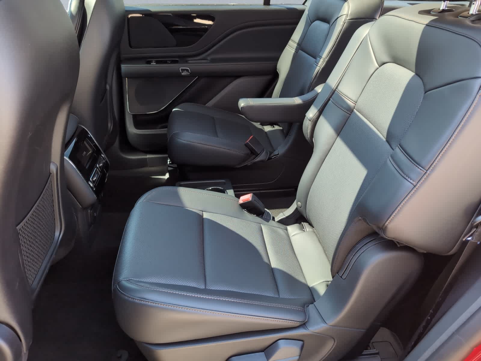 used 2025 Lincoln Aviator car, priced at $63,898