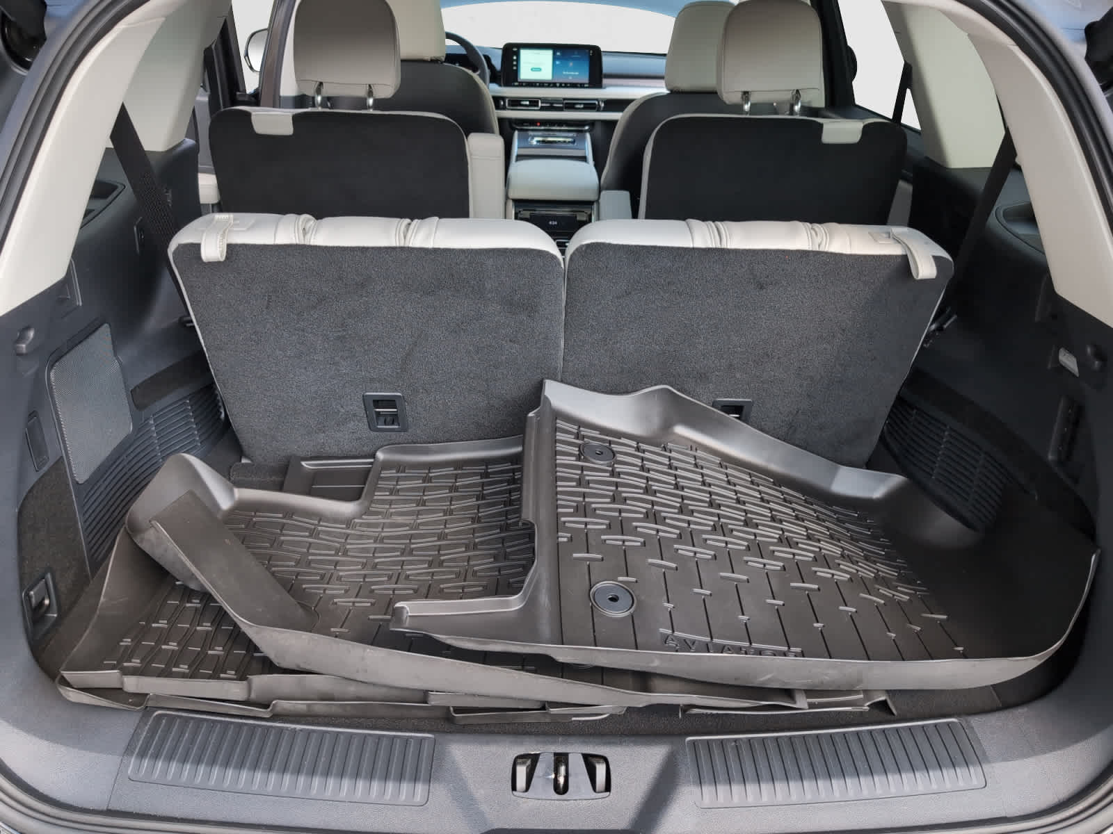used 2025 Lincoln Aviator car, priced at $65,998