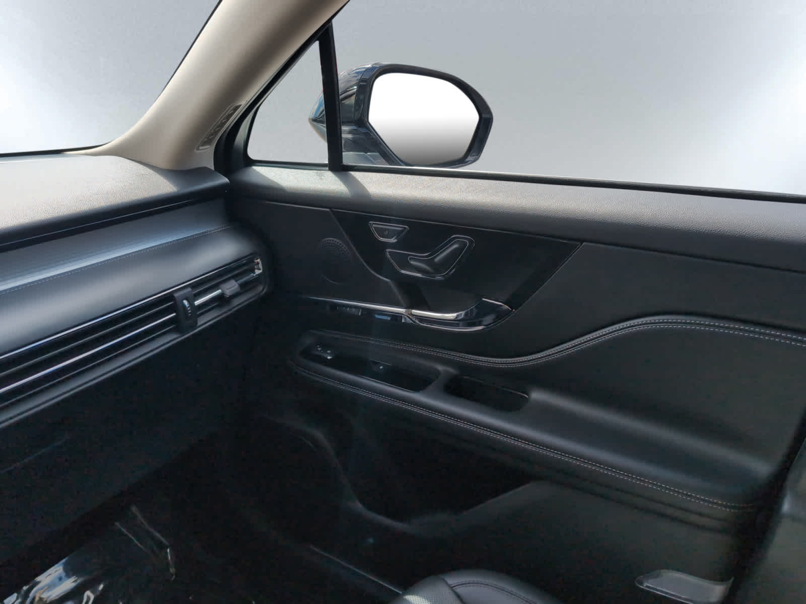 used 2024 Lincoln Corsair car, priced at $42,798