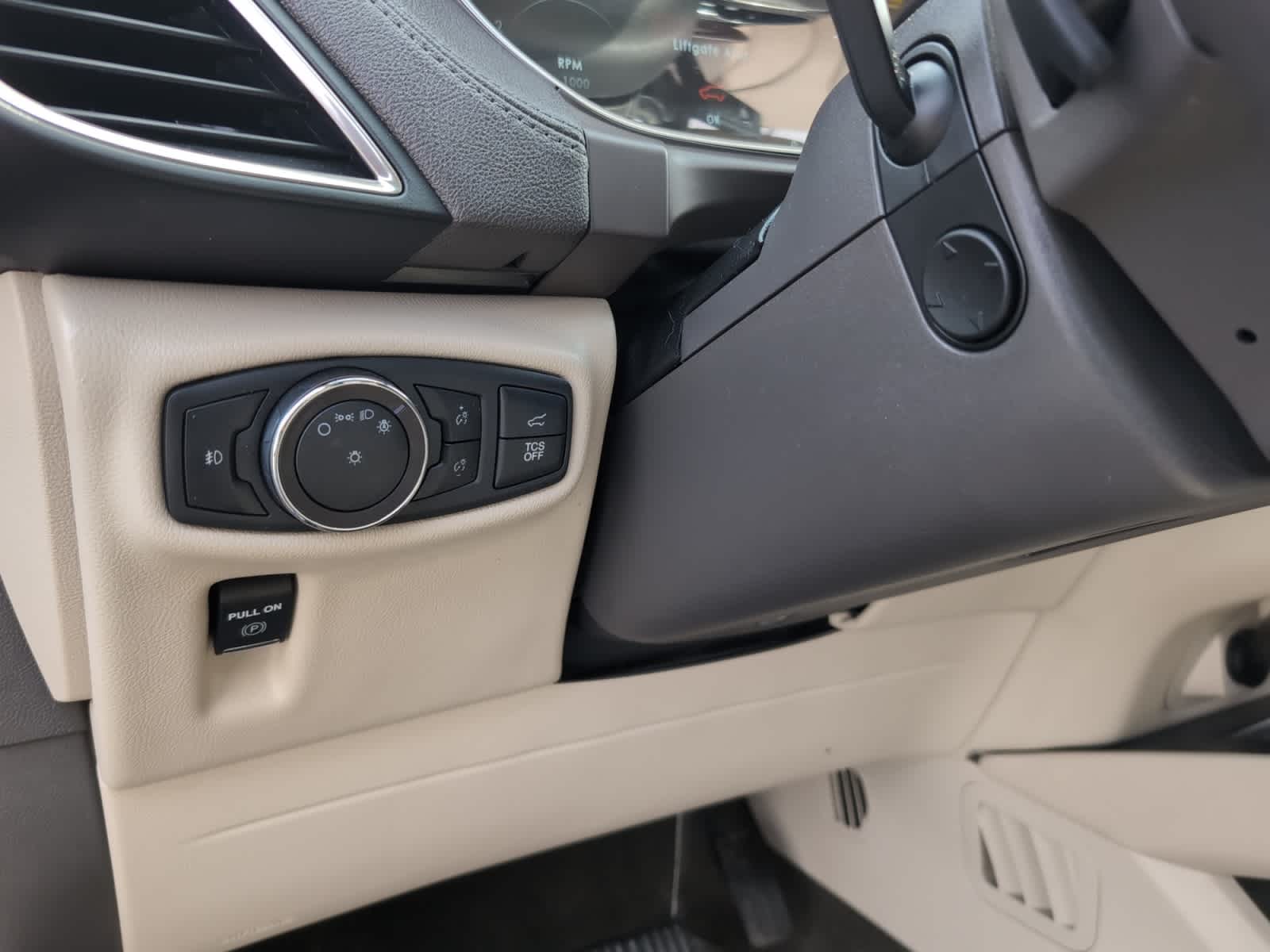 used 2020 Lincoln Nautilus car, priced at $22,998