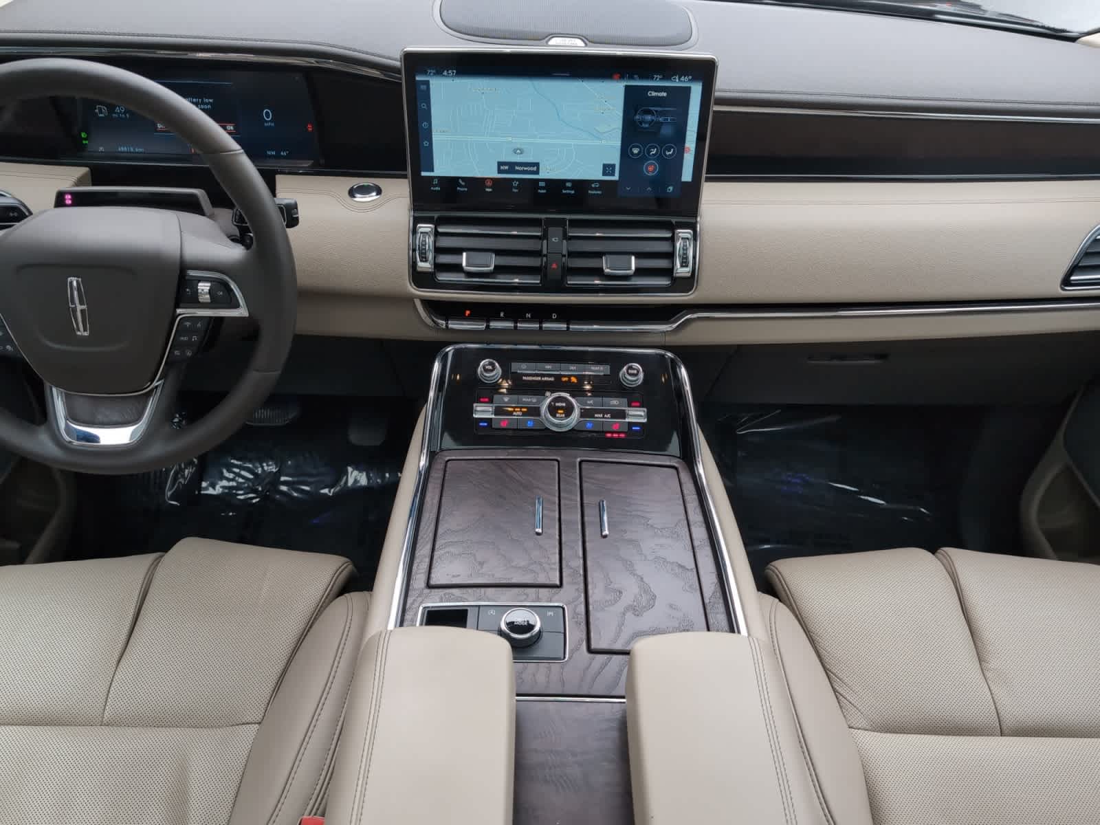 used 2022 Lincoln Navigator car, priced at $59,998