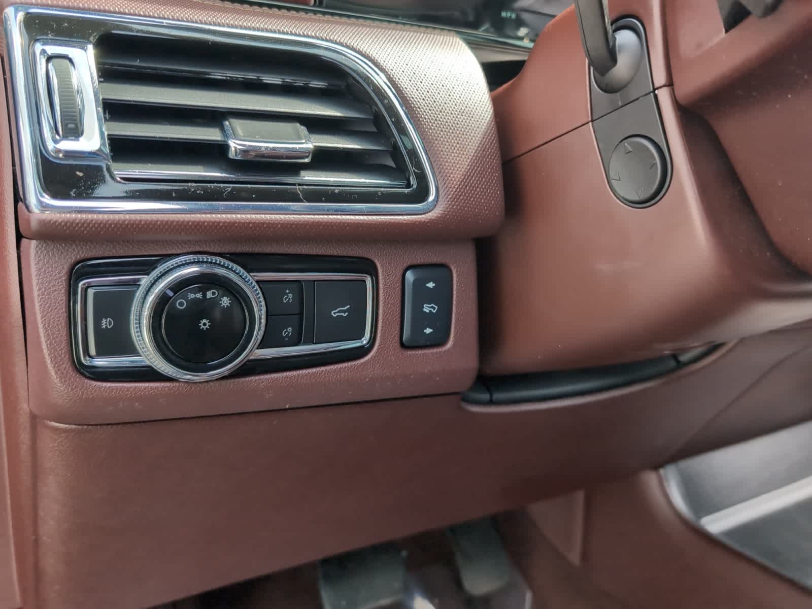 used 2018 Lincoln Navigator L car, priced at $29,998