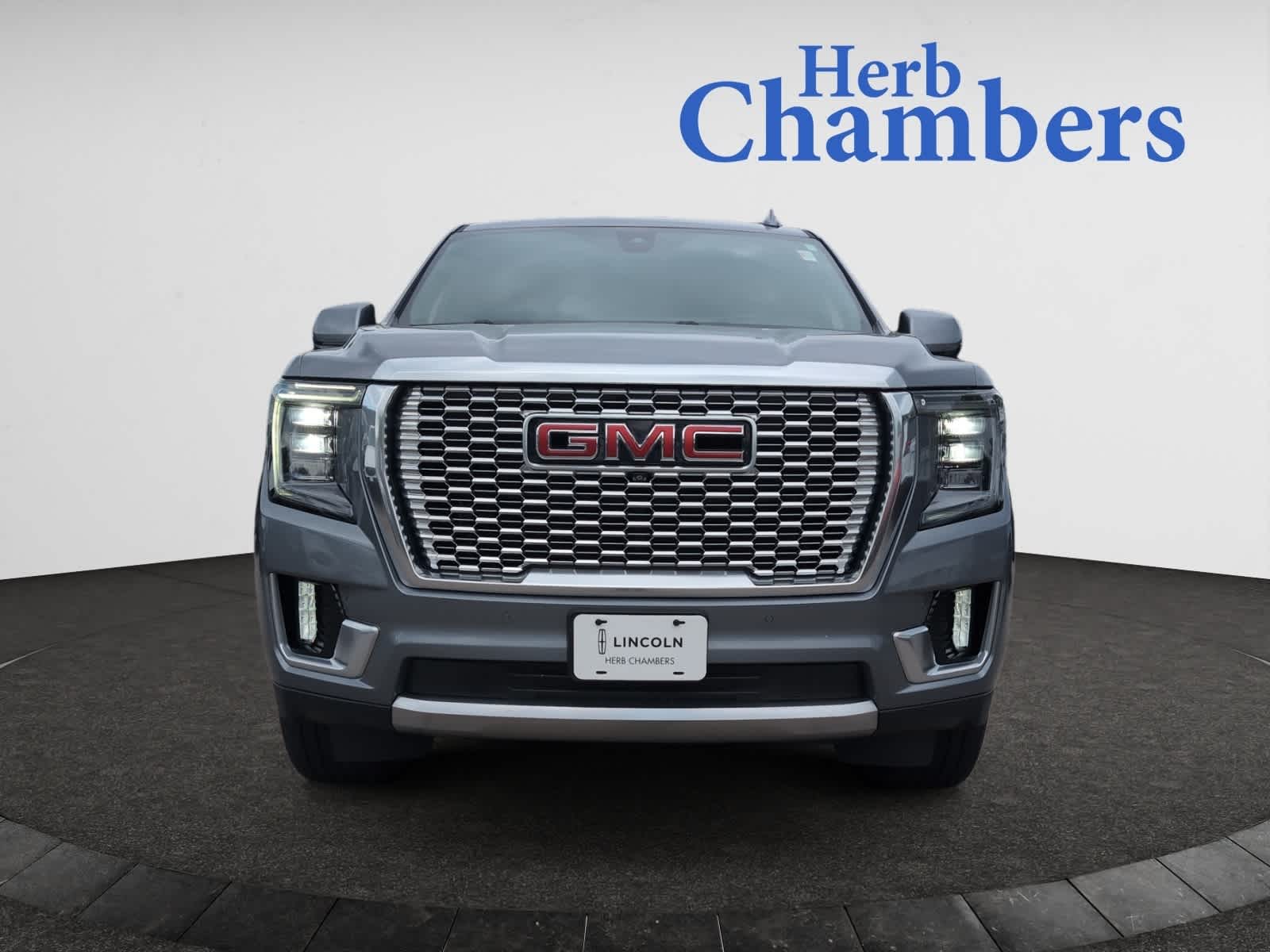 used 2021 GMC Yukon XL car, priced at $49,998