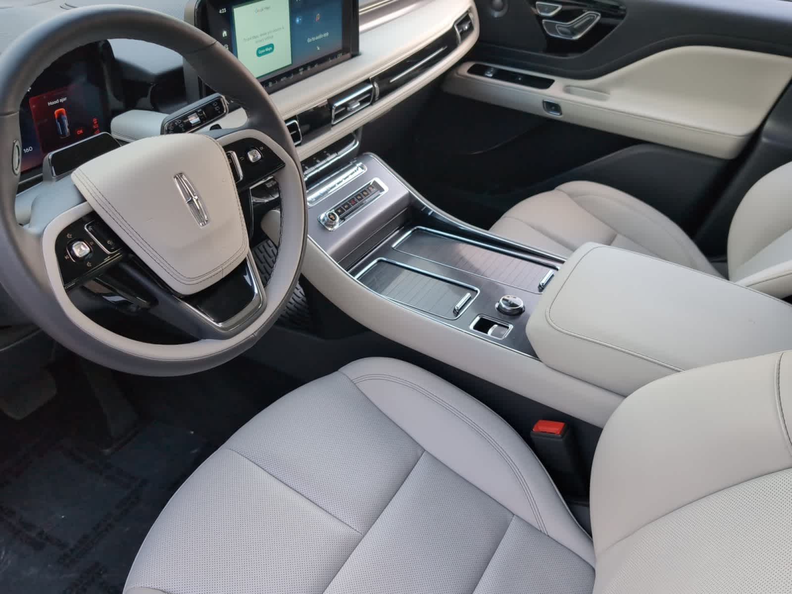 used 2025 Lincoln Aviator car, priced at $65,998