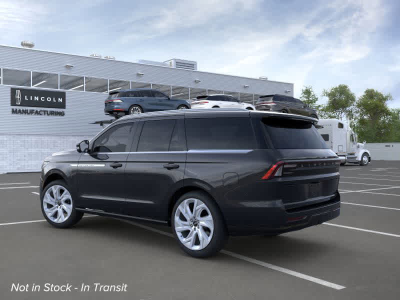 new 2025 Lincoln Navigator car, priced at $109,300