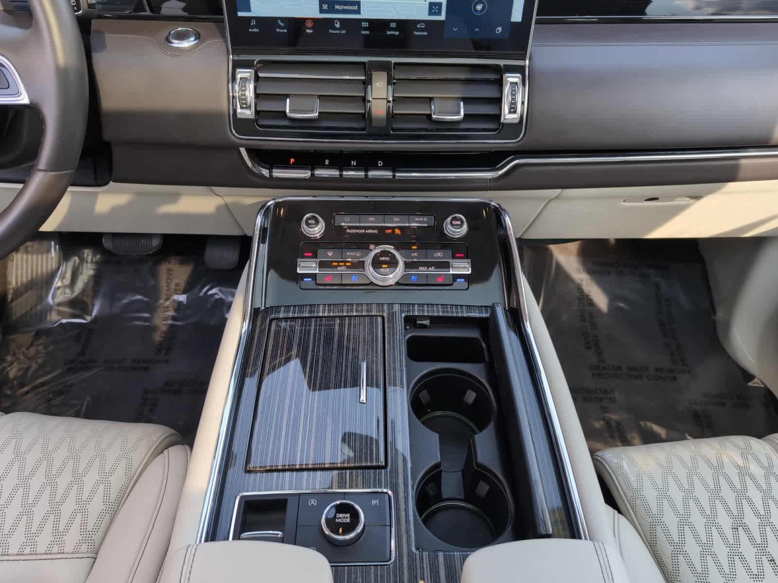 used 2023 Lincoln Navigator car, priced at $76,998