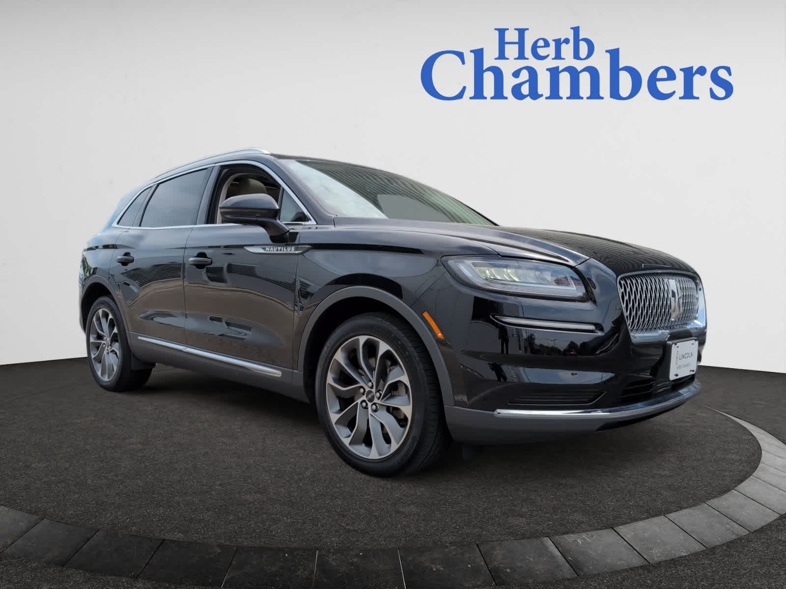 used 2022 Lincoln Nautilus car, priced at $37,998