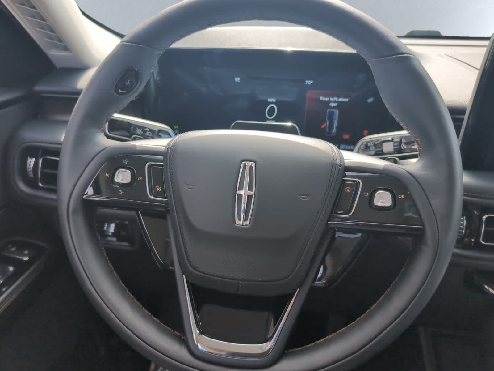 used 2025 Lincoln Aviator car, priced at $72,998