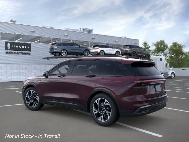 new 2025 Lincoln Nautilus car, priced at $65,215