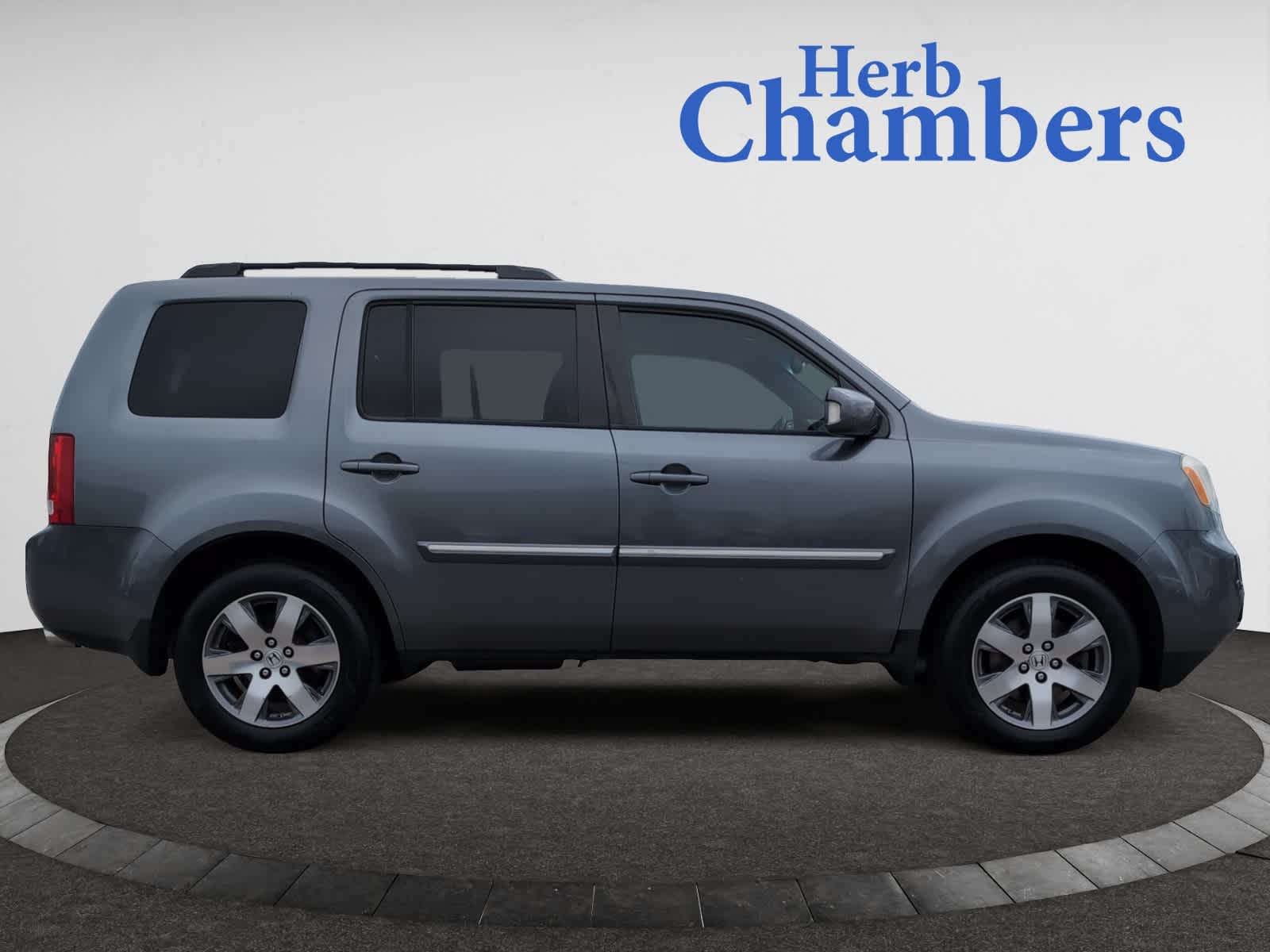 used 2013 Honda Pilot car, priced at $14,998