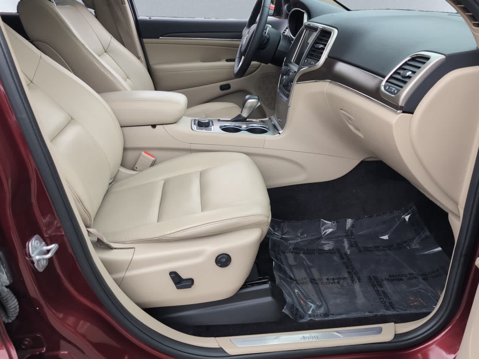 used 2017 Jeep Grand Cherokee car, priced at $19,998