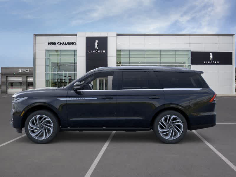 new 2025 Lincoln Navigator car, priced at $105,555