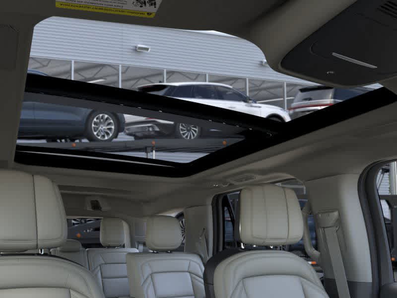 new 2025 Lincoln Navigator car, priced at $103,185