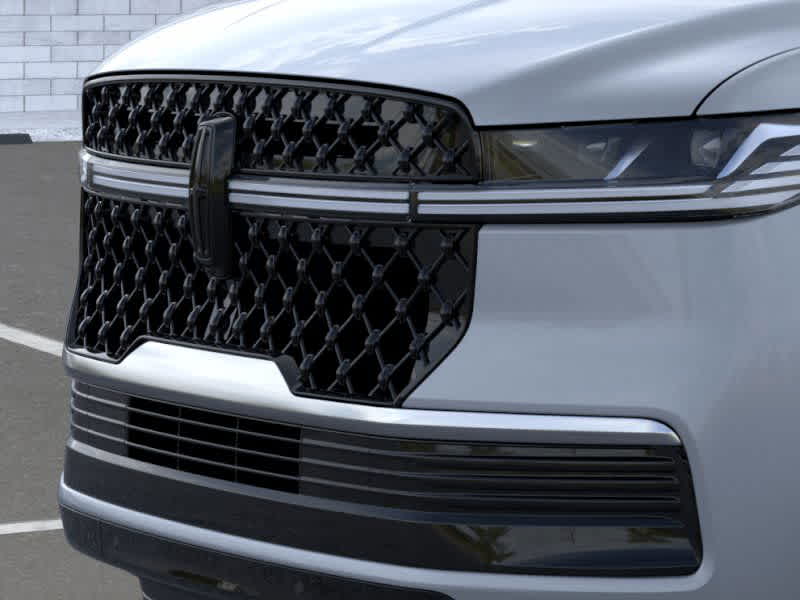 new 2025 Lincoln Navigator car, priced at $106,555