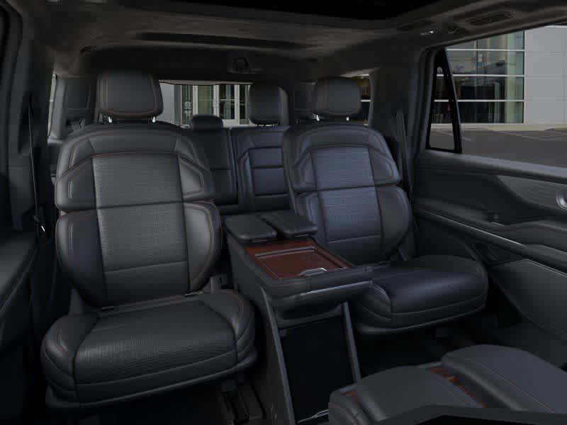 new 2025 Lincoln Navigator car, priced at $118,735