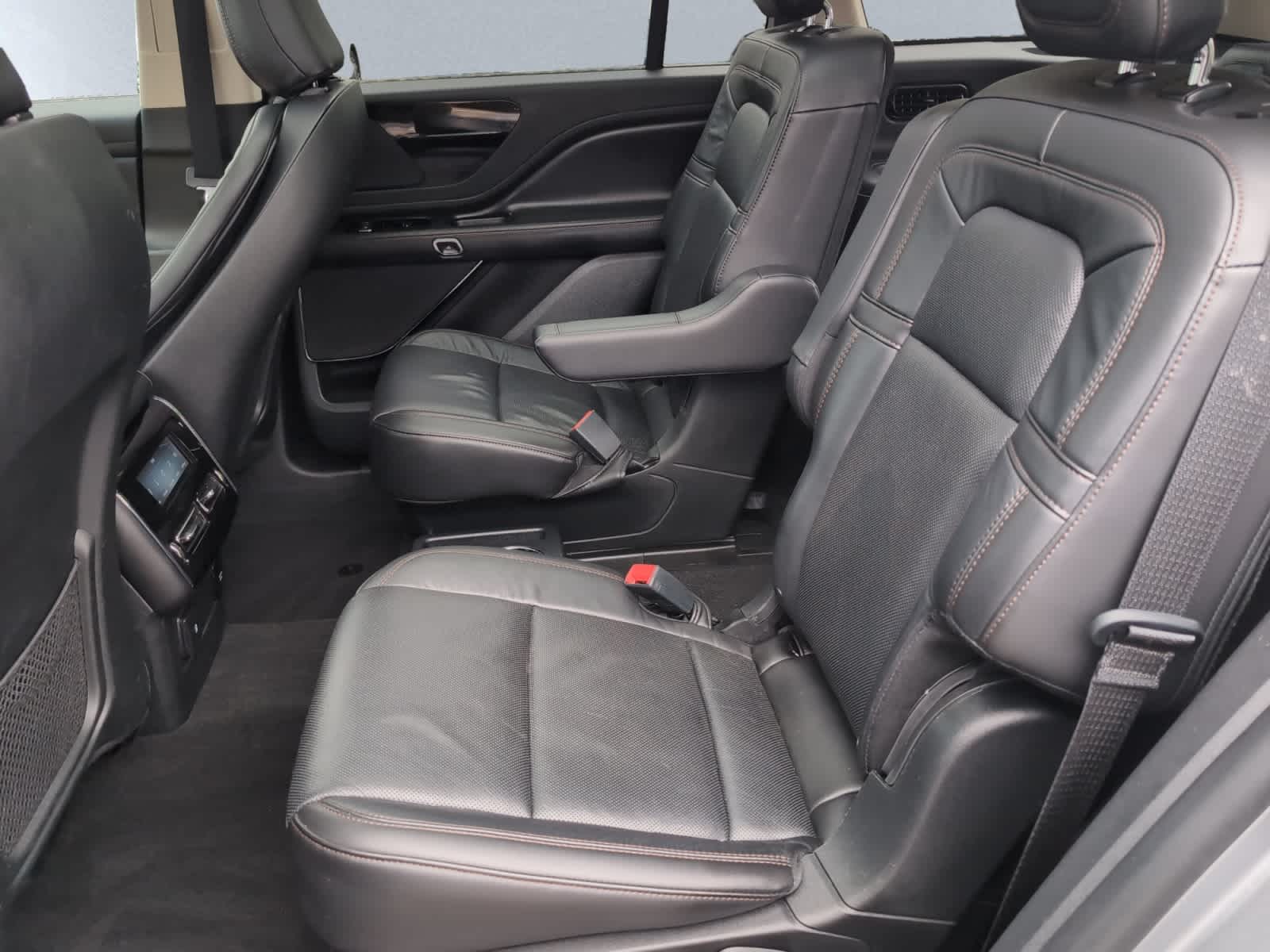 used 2022 Lincoln Aviator car, priced at $41,998