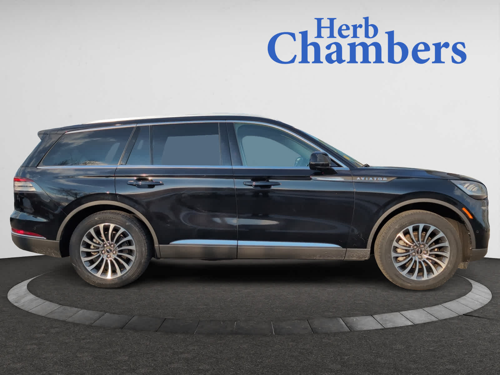 used 2022 Lincoln Aviator car, priced at $46,998