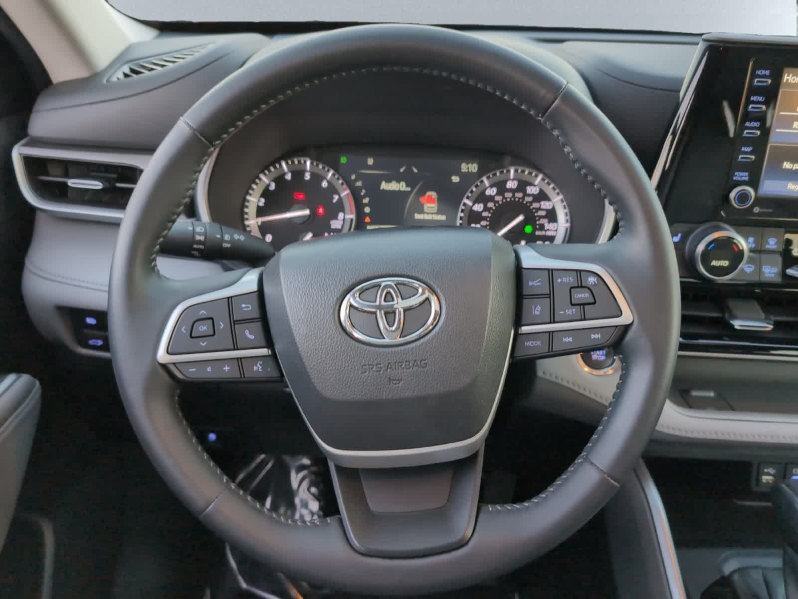 used 2022 Toyota Highlander car, priced at $36,998