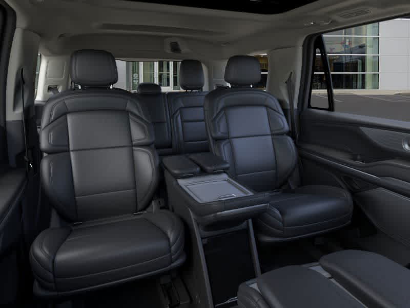 new 2025 Lincoln Navigator car, priced at $109,300