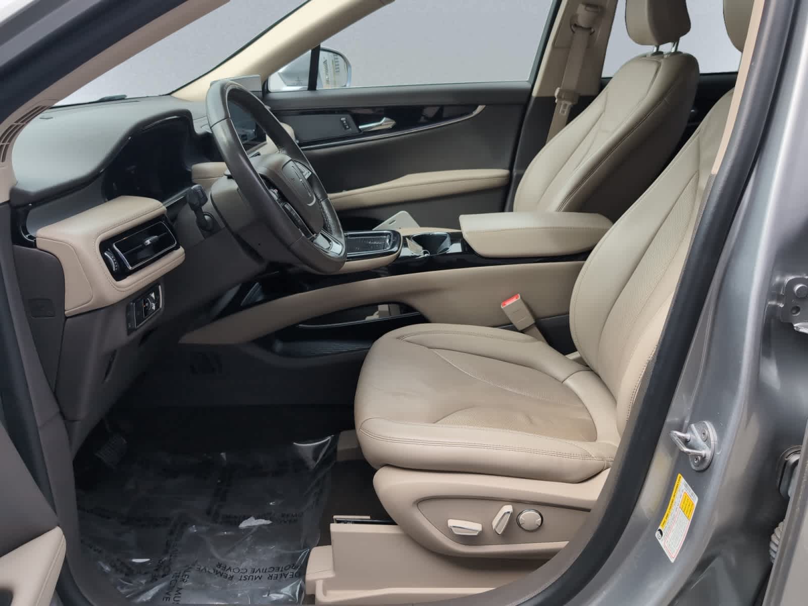 used 2021 Lincoln Nautilus car, priced at $28,998