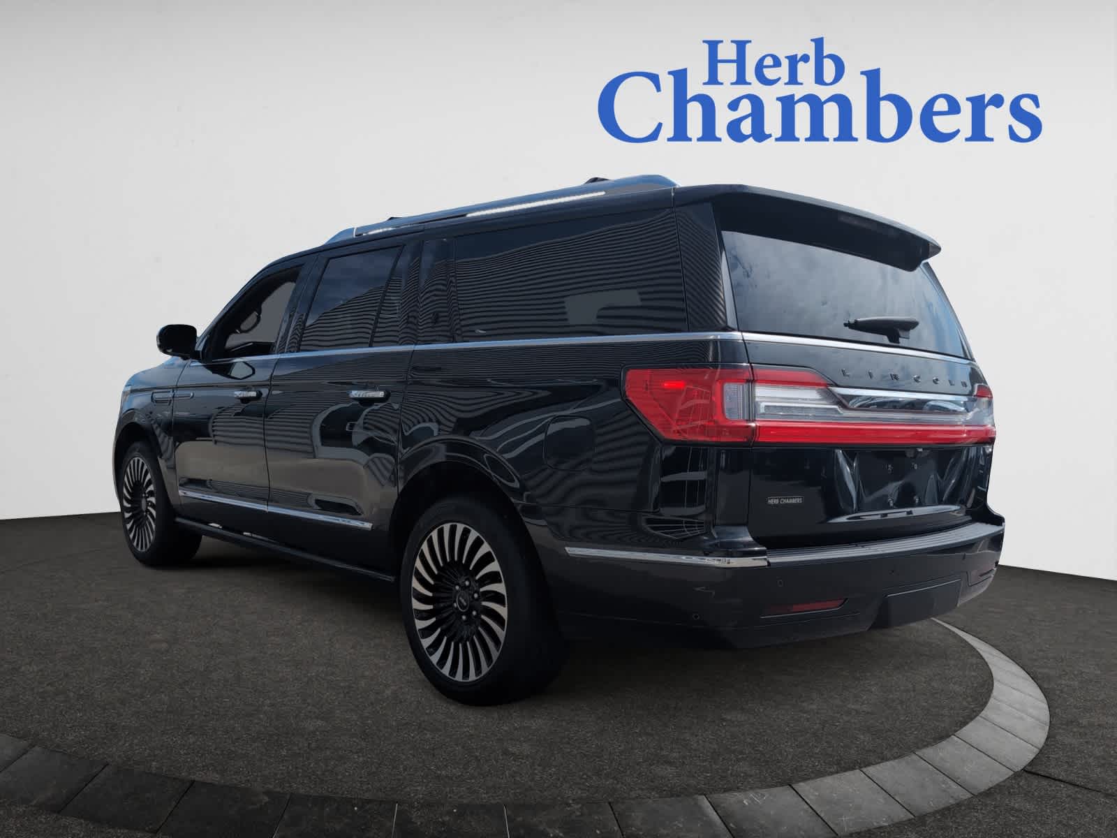 used 2018 Lincoln Navigator L car, priced at $29,998
