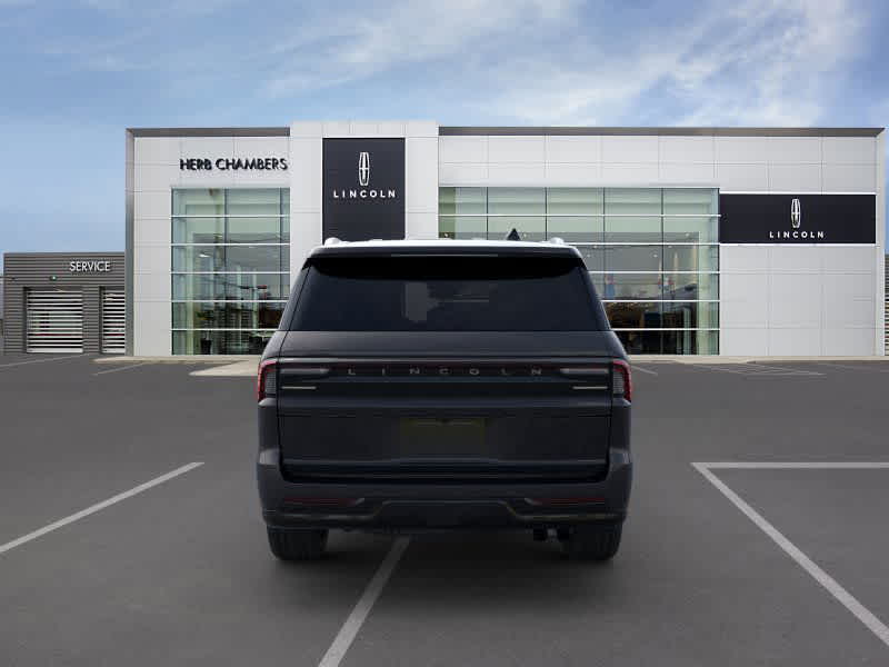 new 2025 Lincoln Navigator car, priced at $118,735