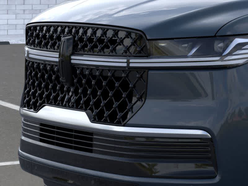 new 2025 Lincoln Navigator car, priced at $106,585