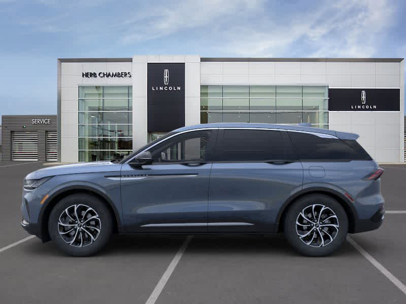 new 2025 Lincoln Nautilus car, priced at $54,385