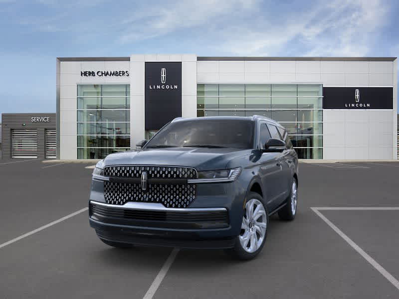 new 2025 Lincoln Navigator car, priced at $109,395