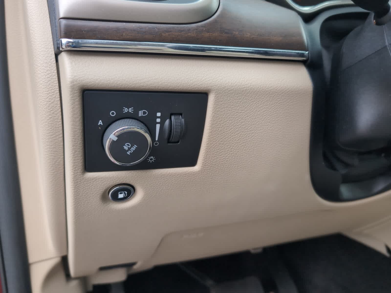 used 2017 Jeep Grand Cherokee car, priced at $19,998