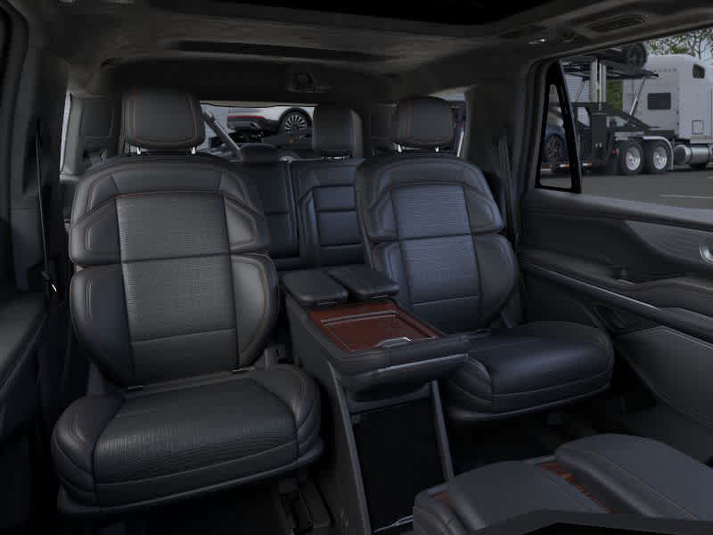 new 2025 Lincoln Navigator car, priced at $119,595