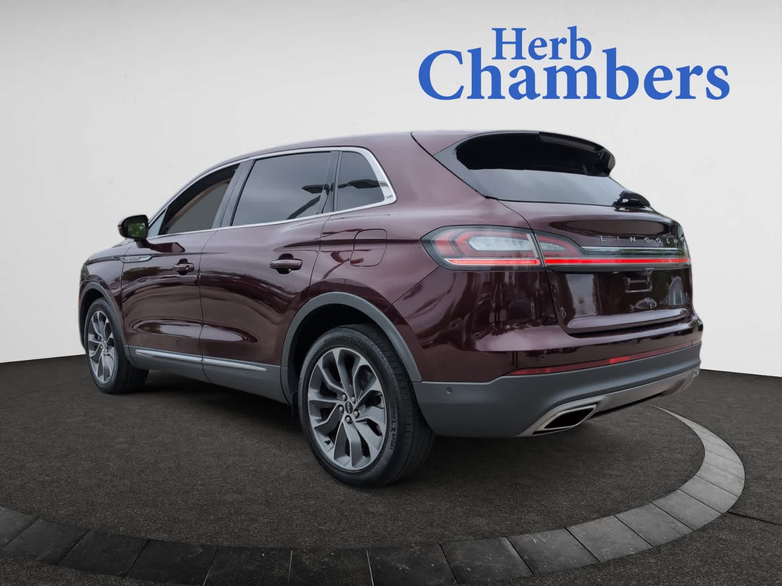 used 2022 Lincoln Nautilus car, priced at $35,998