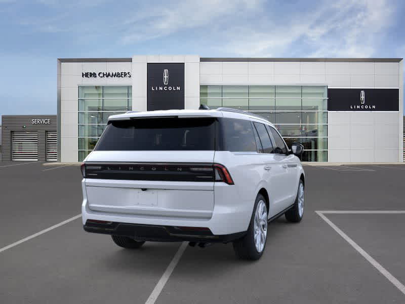 new 2025 Lincoln Navigator car, priced at $109,300