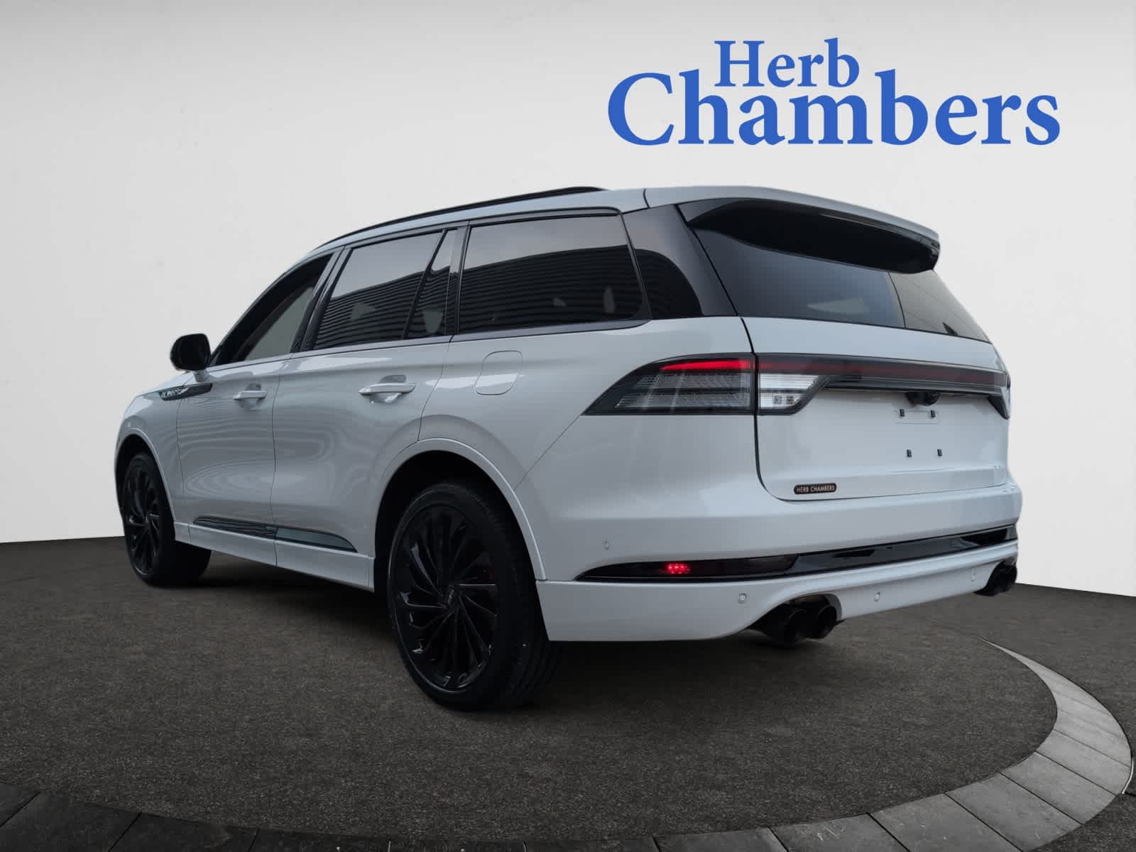 used 2024 Lincoln Aviator car, priced at $65,998