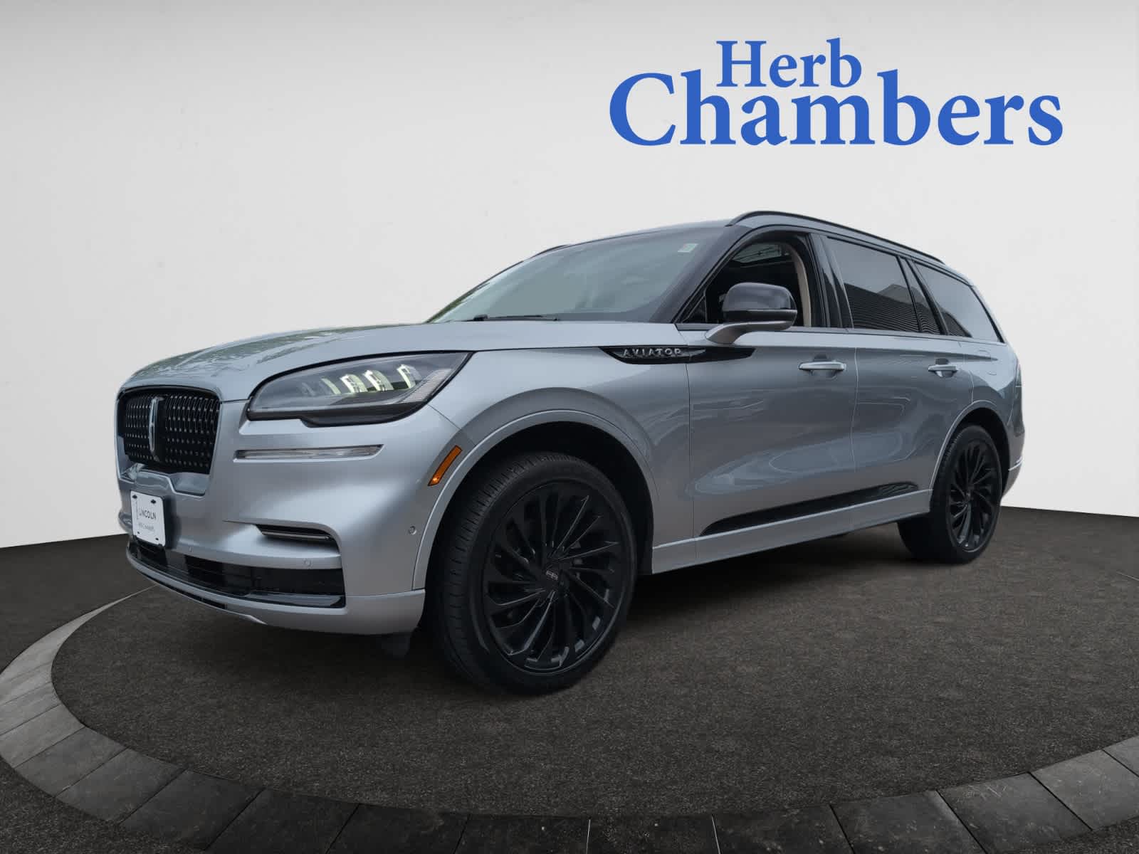 used 2022 Lincoln Aviator car, priced at $41,998