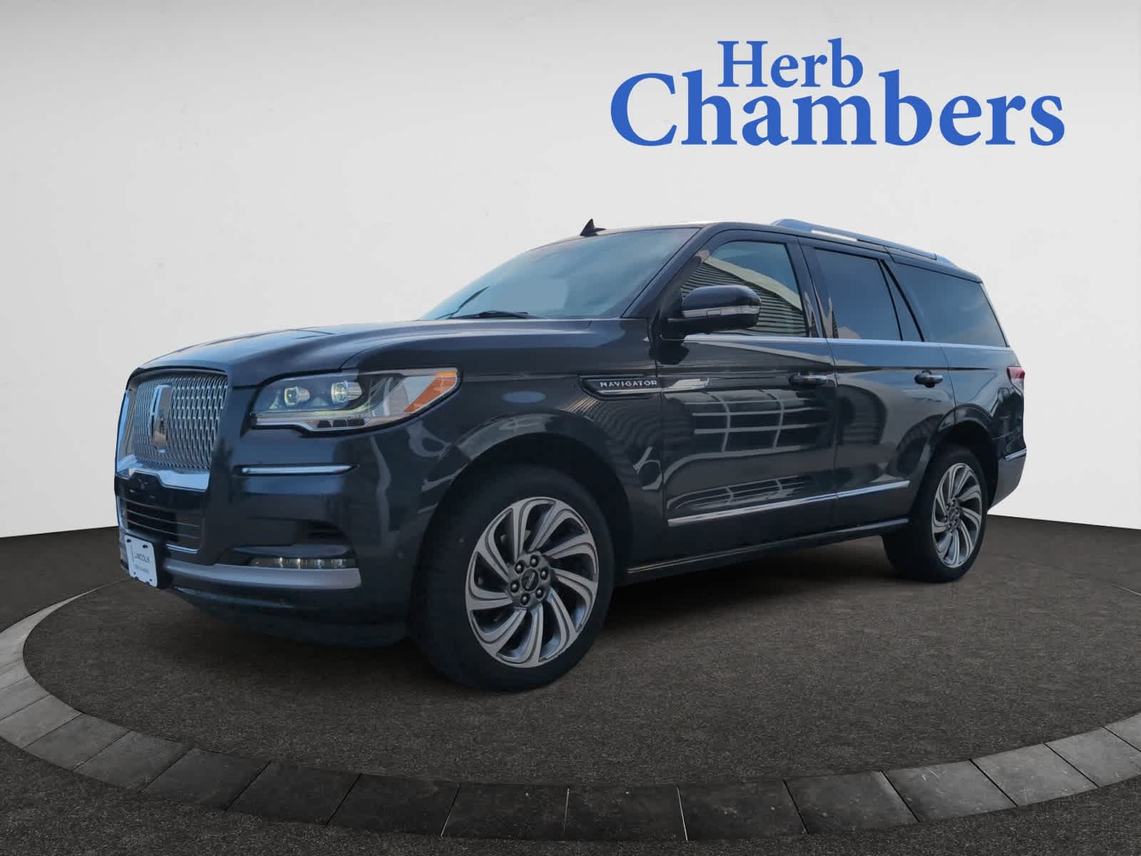 used 2022 Lincoln Navigator car, priced at $63,998