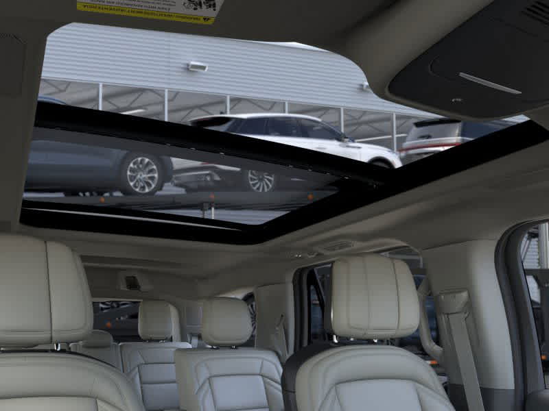new 2025 Lincoln Navigator car, priced at $102,985