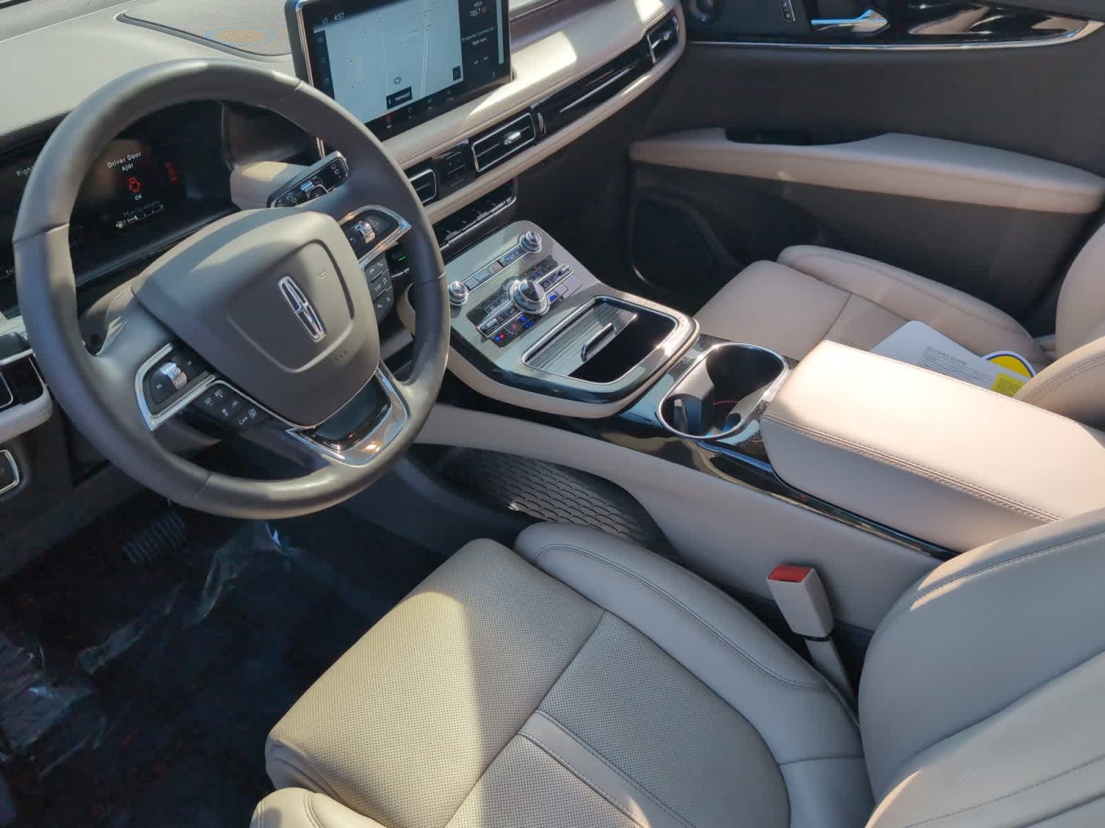 used 2023 Lincoln Nautilus car, priced at $43,998