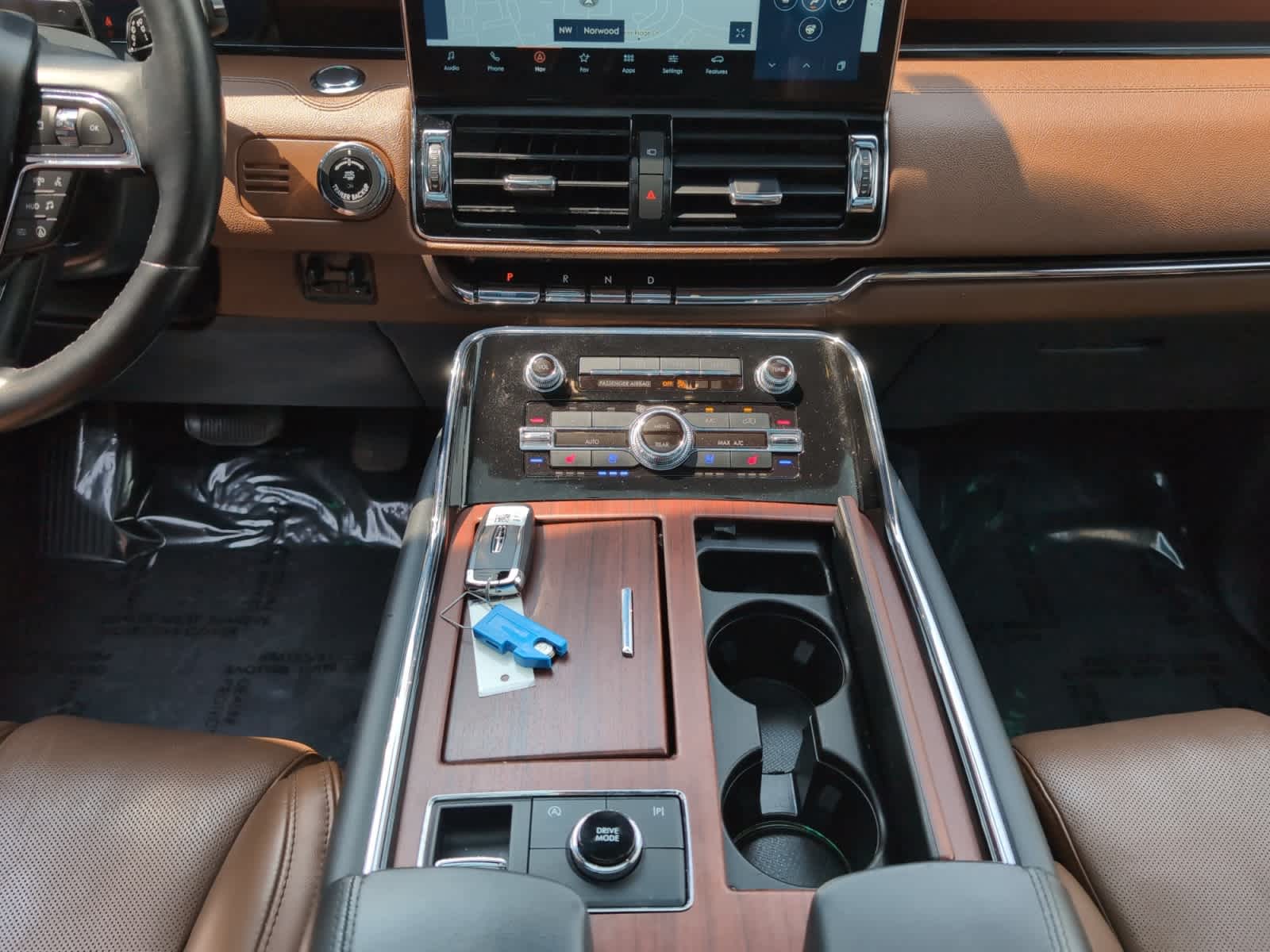 used 2023 Lincoln Navigator L car, priced at $75,998