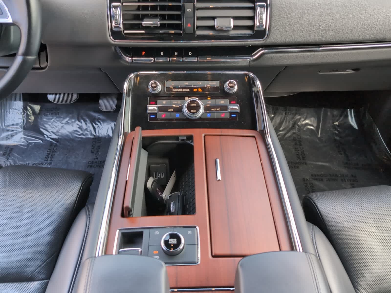 used 2022 Lincoln Navigator car, priced at $61,998