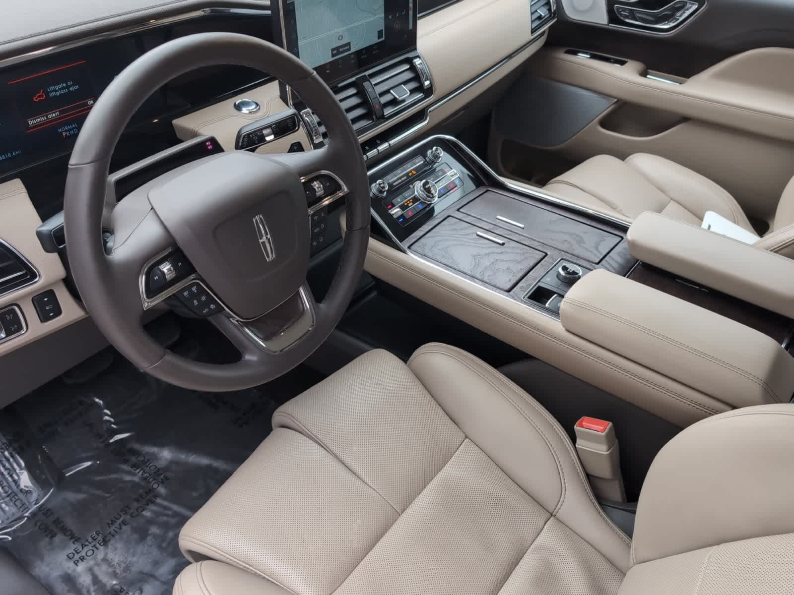 used 2022 Lincoln Navigator car, priced at $59,998