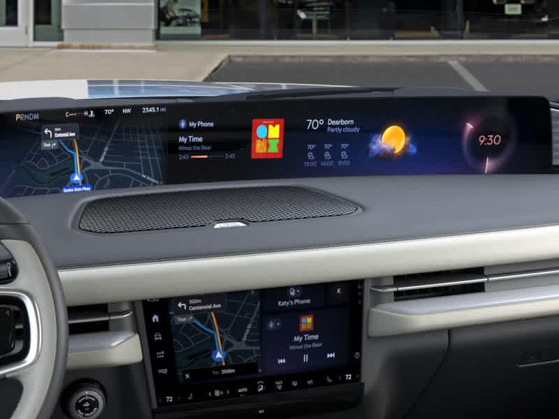 new 2025 Lincoln Navigator car, priced at $109,395