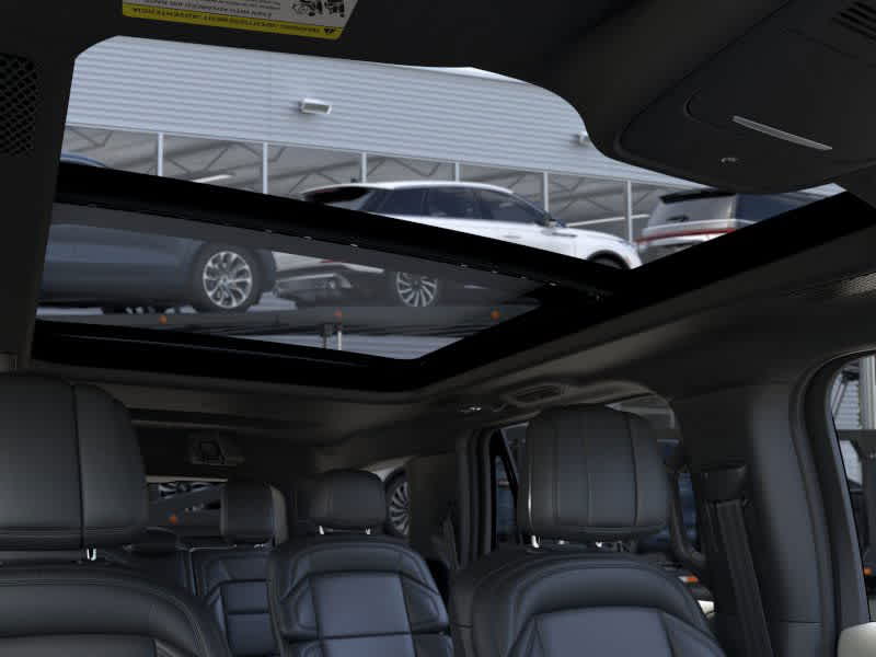 new 2025 Lincoln Navigator car, priced at $108,555