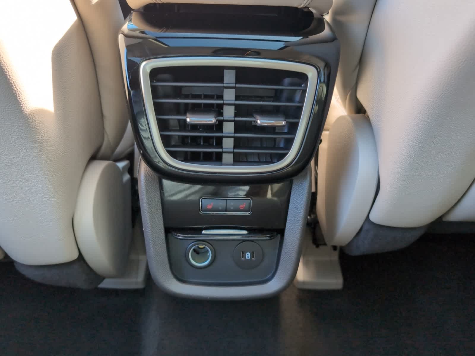 used 2023 Lincoln Nautilus car, priced at $43,998