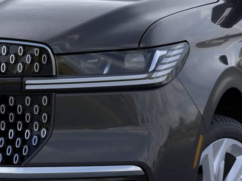 new 2025 Lincoln Navigator car, priced at $109,300