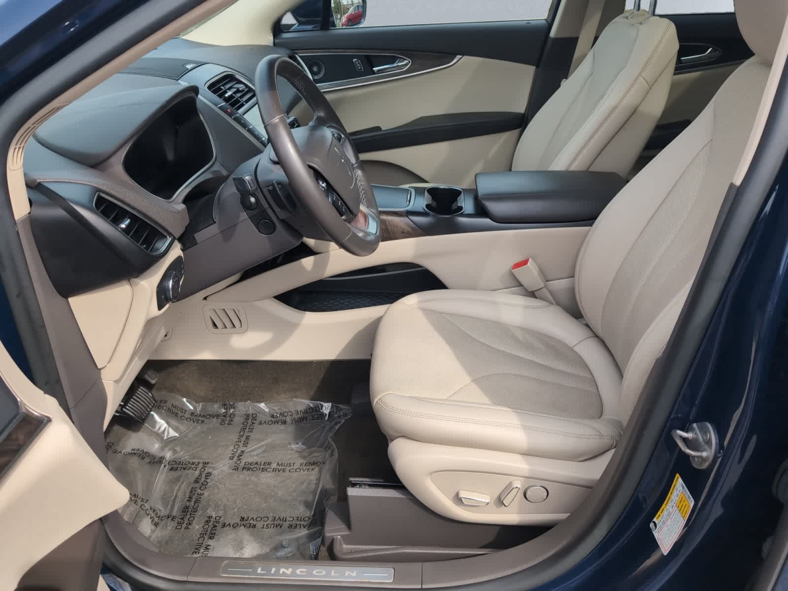 used 2020 Lincoln Nautilus car, priced at $22,998